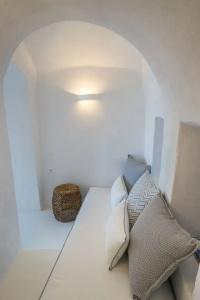 Canvas Suites - 40