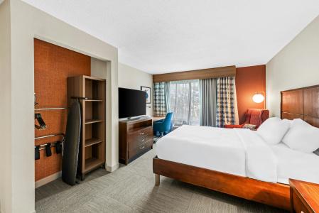 Hilton Garden Inn - 2