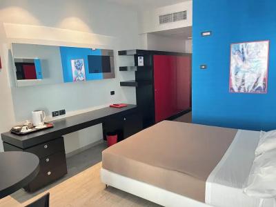 Blue Shades ApartHotel - 89