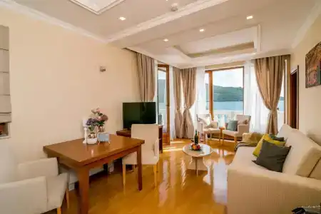 Hedera Residences - Kumbor - 59