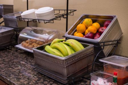 Best Western Ambassador Inn & Suites - 11