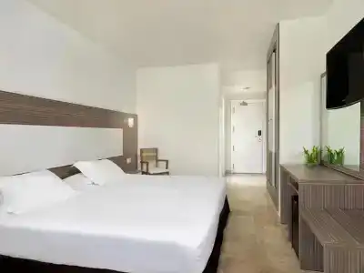 H10 Cambrils Playa - 39