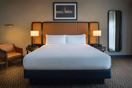 DoubleTree Suites by Hilton - 72