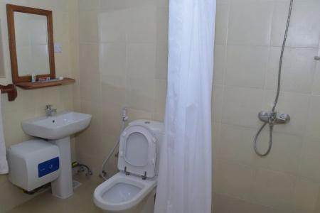 Chukwani Executive Inn - 14
