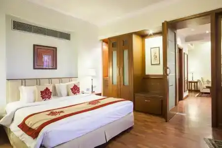 Clarion Bella Casa at Airport - 59