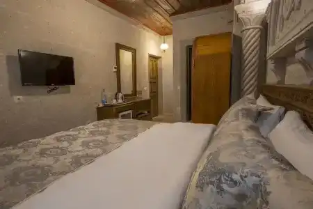 Underground Cave Suites - 24