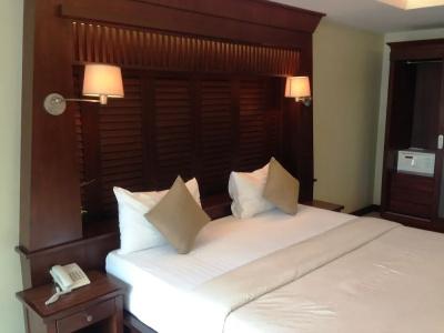August Suites - 59