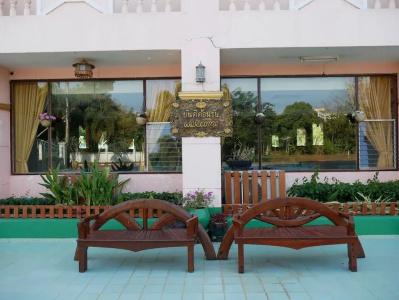 Royal Jommanee Nongkhai - 12