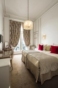 Hôtel Regina Louvre - 2