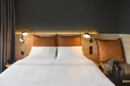 Moxy Dresden Neustadt - 38