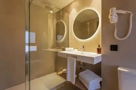 Rafaelhoteles Piramides - 31