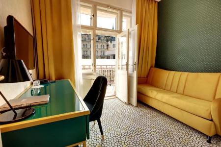 Art Deco Wolker By Astoria & Medical Spa - 96