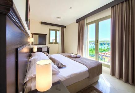 Blue Waves Resort - 2