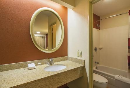 Red Roof Inn Indianapolis North - College Park - 8