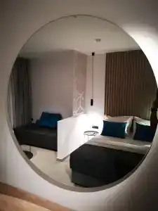 Zoes & Suites - 103