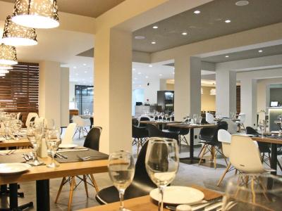 Amphitryon Boutique - 18
