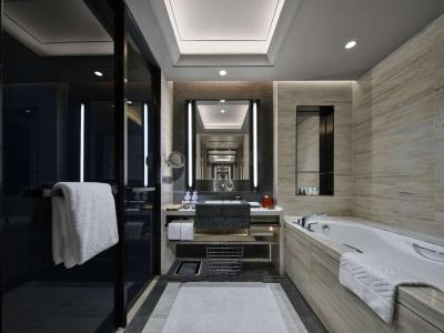 Hilton Shenzhen Shekou Nanhai - 12