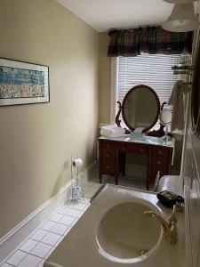Inn at 835 Boutique - 14