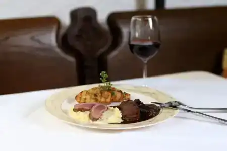 Höhen& Restaurant Kalikutt - 11