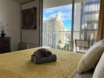 Tropical Studios At Marine Surf Waikiki - Free Parking - Best Location - Full Kitchen - Swimming Pool - 58