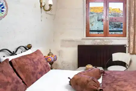 Romantic Cave - 72