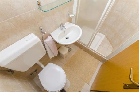 and Rooms Iva - 9