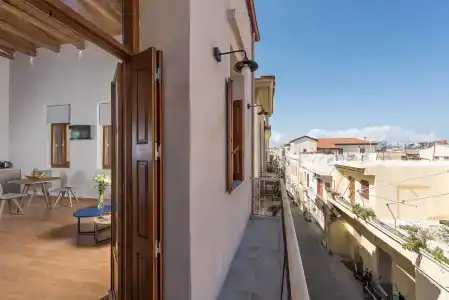Bluebell Luxury Suites - 11