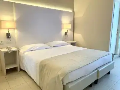 Palace Regina - 63