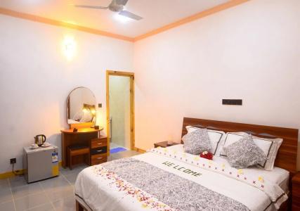 Ukulhas Breeze Inn - 2