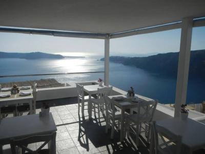 Rocabella Santorini & Spa - 25
