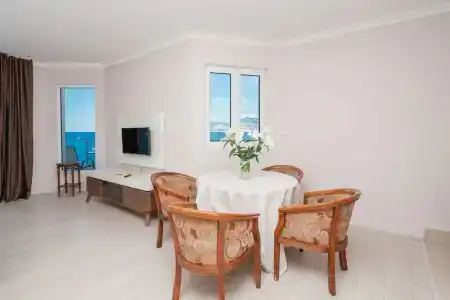 Open Sea Luxury - 4