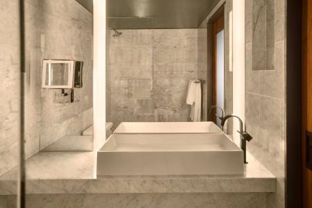 Sixty Beverly Hills - 8