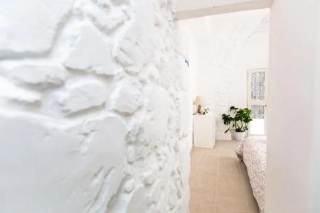 Laila's Cozy Garden House & Studio - 14