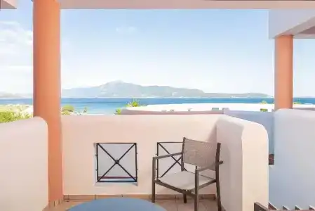 Nisea Samos - 27