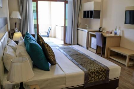 Triton Beach & Spa - 8