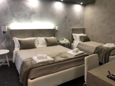 Four Rivers Suites - 26