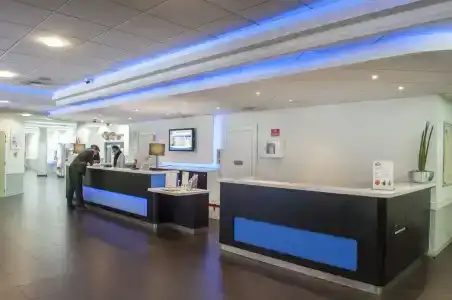 ibis budget Paris Porte De Montmartre - 1
