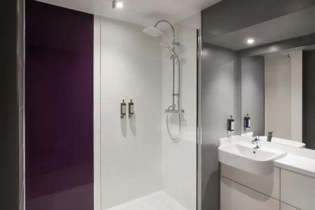 Premier Inn City Centre South - 8