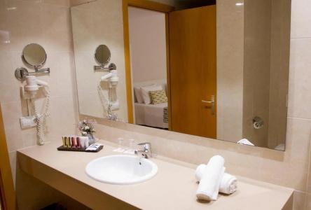 Ten Hill Place - 26