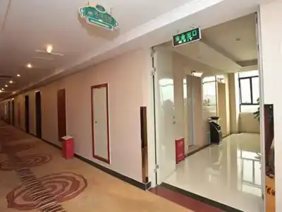 Vienna International Shanghai International Tourism and Resorts Zone - 9