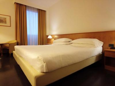 Best Western Park - 3