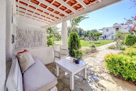 Kefi Beach & Suites - 85