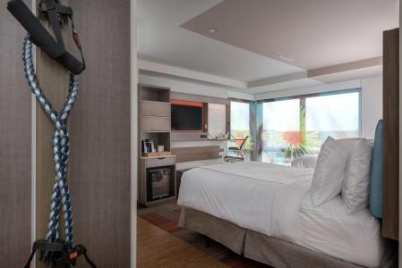 Even Brooklyn, An Ihg - 3