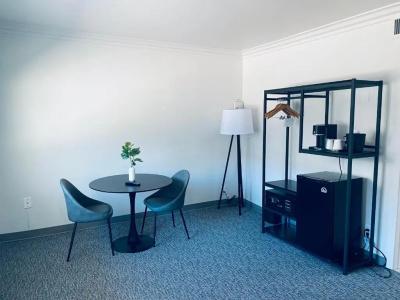 Ramada by Wyndham Los Angeles/Downtown West - 62