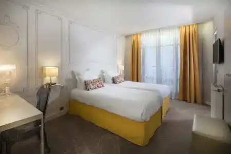 Hôtel Paris Vaugirard - 16