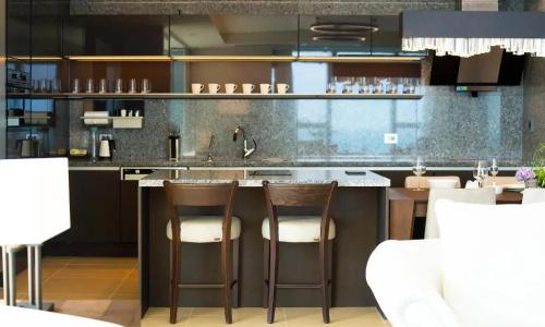 Lct Residence - 102