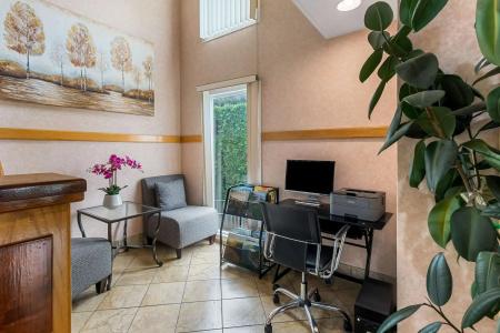 Quality Inn & Suites Vancouver - 10