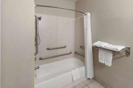 Oyo Townhouse Houston Brookhollow - 8