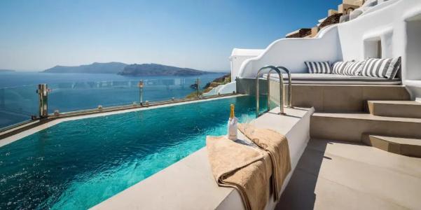 Elite Luxury Suites - 218