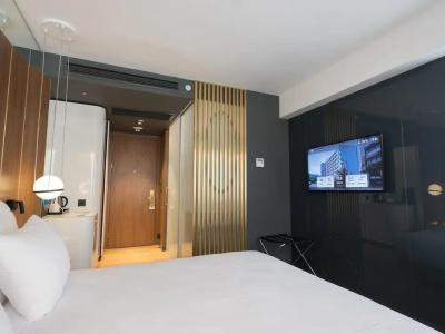 The Craton Sisli - 83